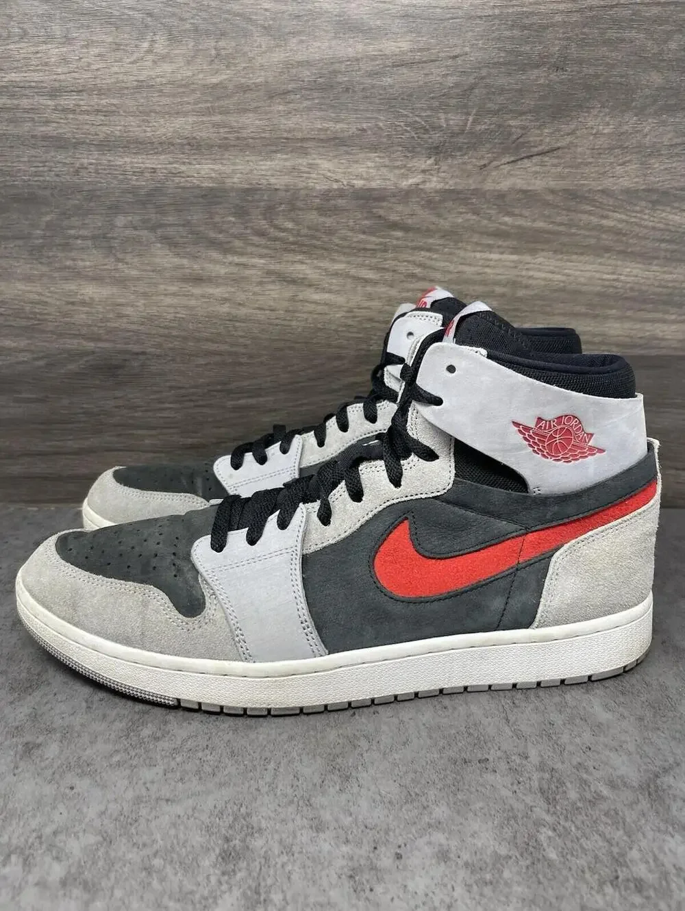 Air Jordan 1 High Zoom Comfort 2 Sneakers Mens Size 13 Grey Fire Red DV1307-060